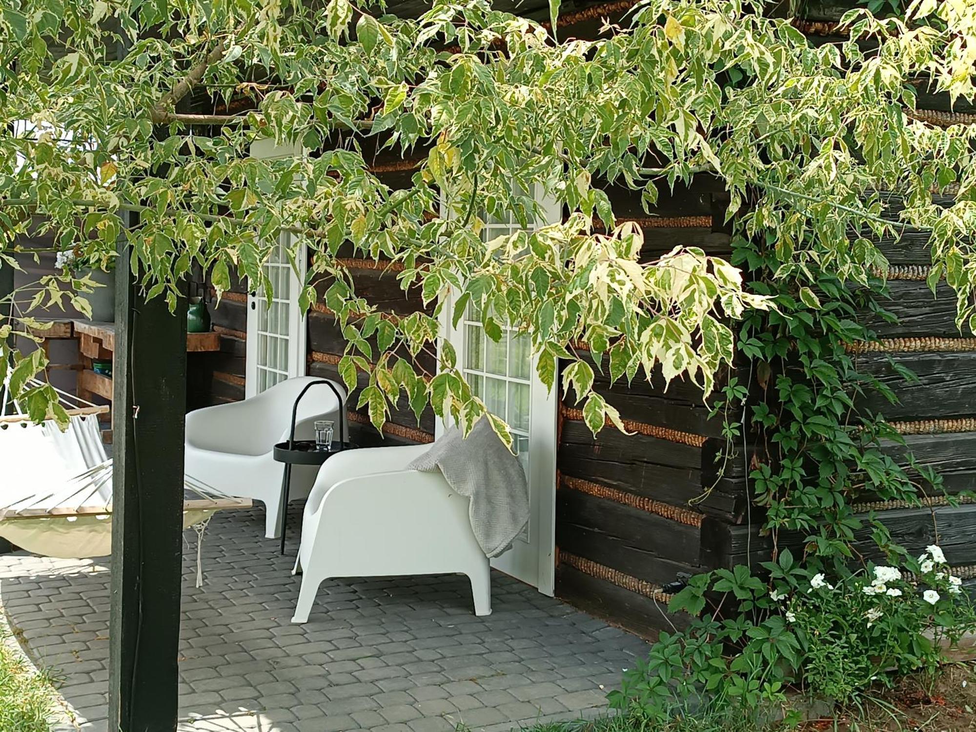 Chatka W Trawach Cracovia Exterior foto